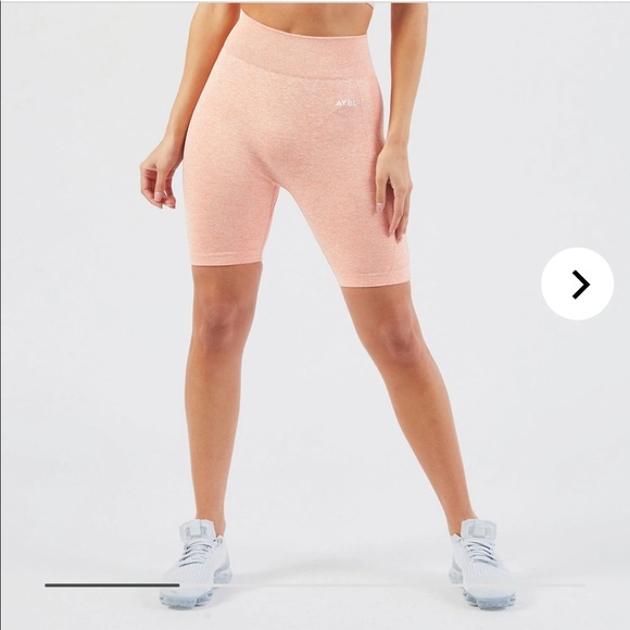 beaybl biker short & sports bra set - Picture 3 of 8